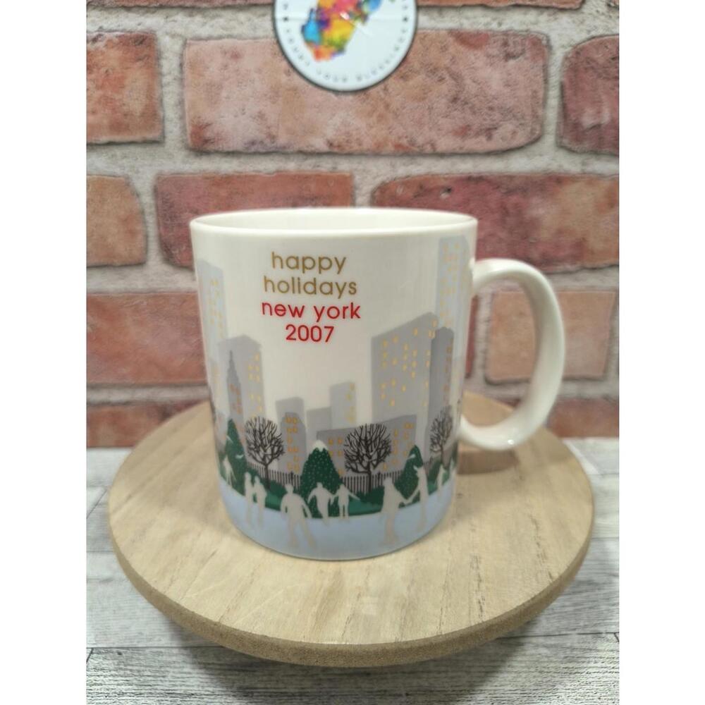 Starbucks New York Happy Holidays Coffee Mug 2007 Ice Skaters NYC Rockefeller